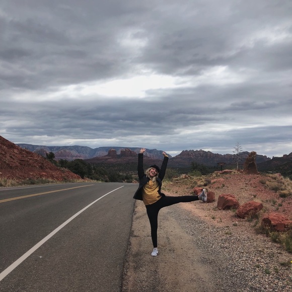 Meet your Posher, Amy - Picture 7 of 8